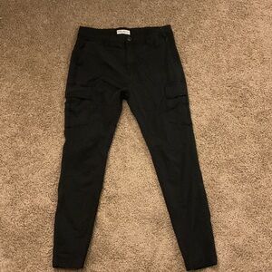 Black Men’s Slim Cargo Pants